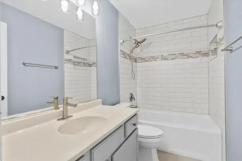 3827 Petra Court Naperville IL 60564