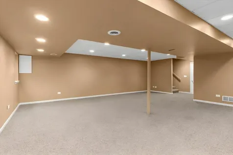 3827 Petra Court Naperville IL 60564