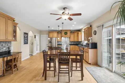21261 Somerset Street Shorewood IL 60404