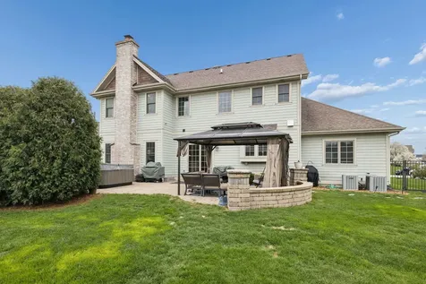 21261 Somerset Street Shorewood IL 60404