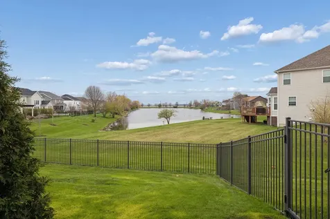 21261 Somerset Street Shorewood IL 60404