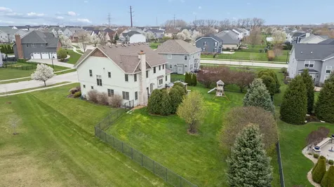 21261 Somerset Street Shorewood IL 60404