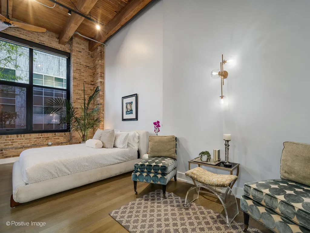 676 North Kingsbury Street Chicago IL 60654