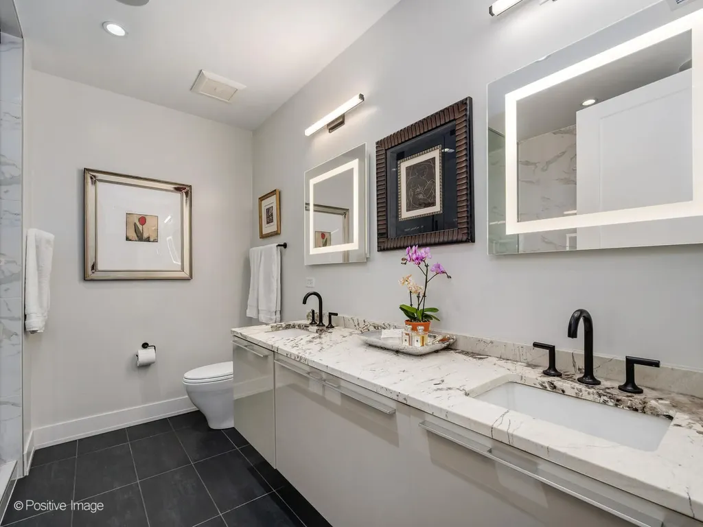 676 North Kingsbury Street Chicago IL 60654