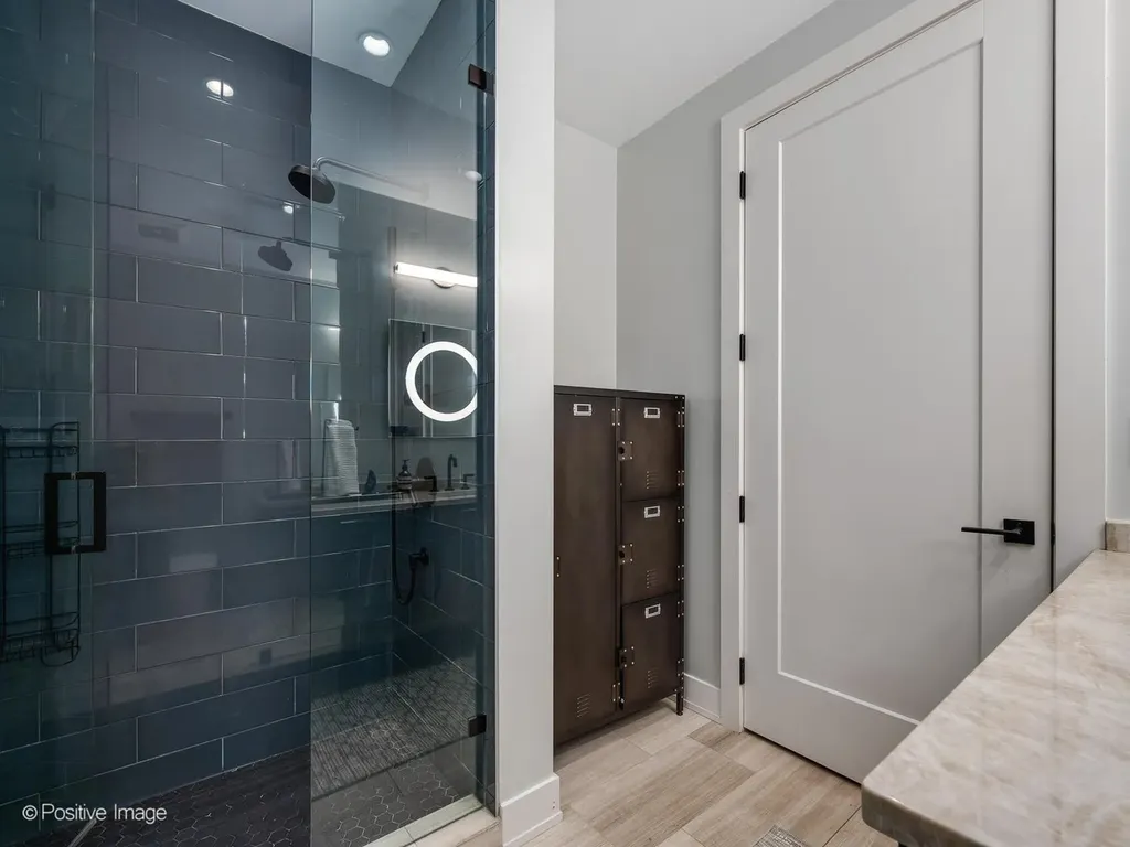 676 North Kingsbury Street Chicago IL 60654