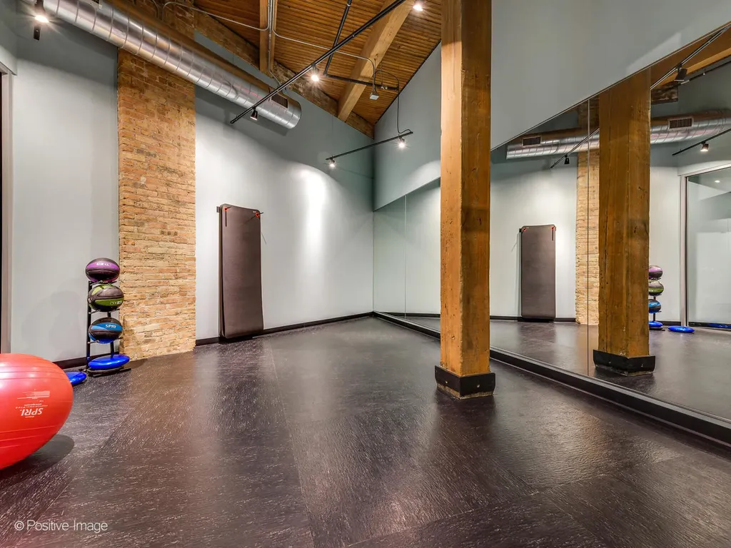 676 North Kingsbury Street Chicago IL 60654
