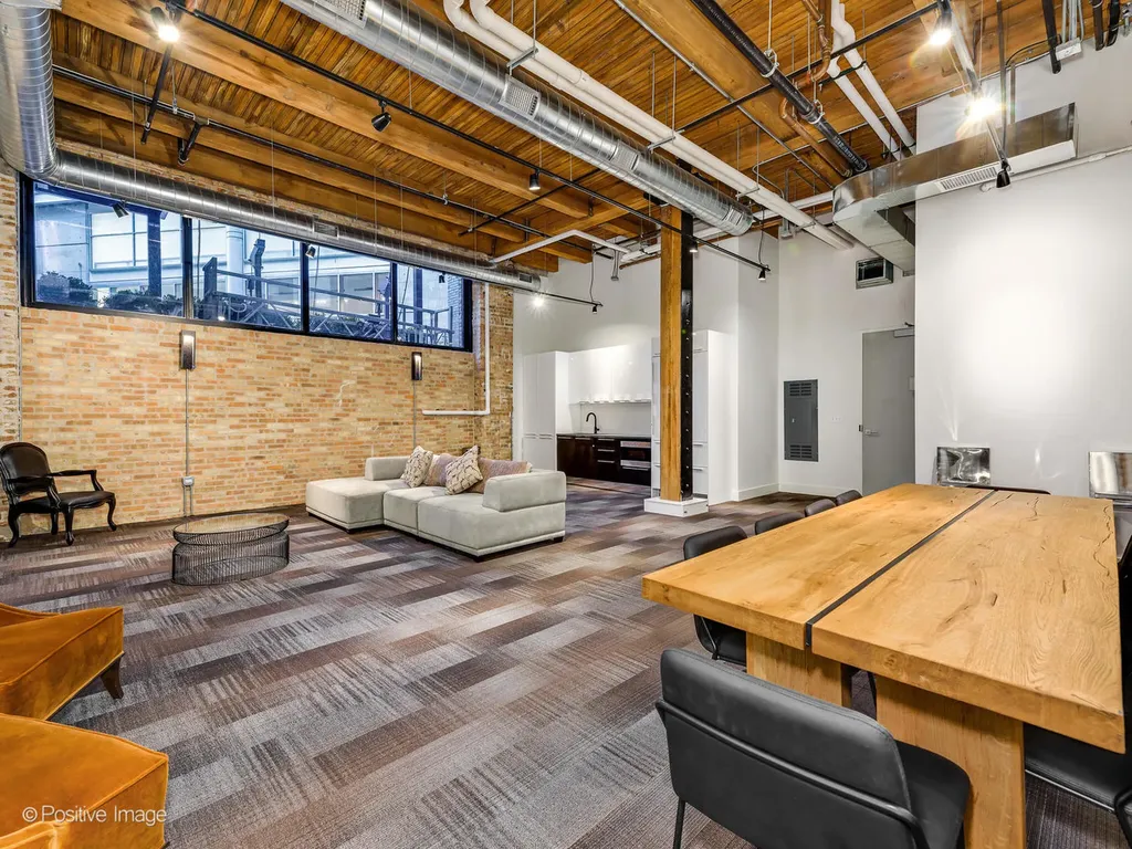 676 North Kingsbury Street Chicago IL 60654