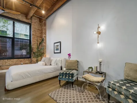 676 North Kingsbury Street Chicago IL 60654