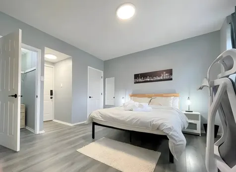 1344 West 19th Street Chicago IL 60608