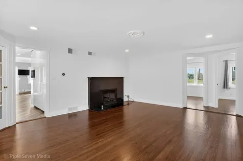 132 Harvey Avenue Wood Dale IL 60191