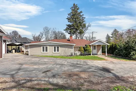 132 Harvey Avenue Wood Dale IL 60191