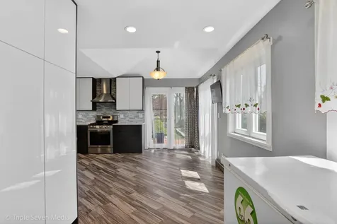 132 Harvey Avenue Wood Dale IL 60191