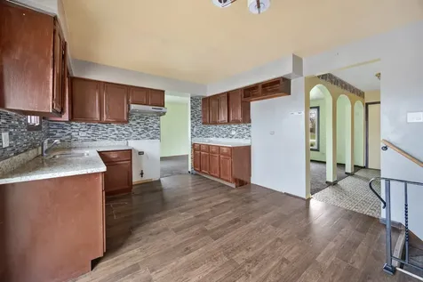 5916 West 127th Street Alsip IL 60803