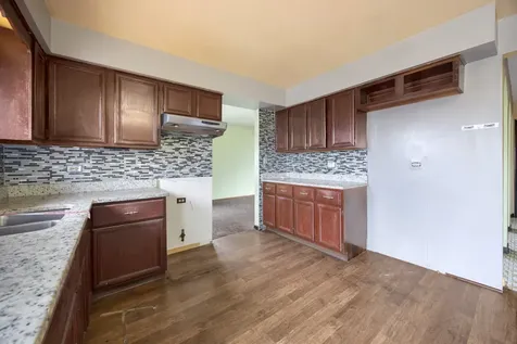 5916 West 127th Street Alsip IL 60803