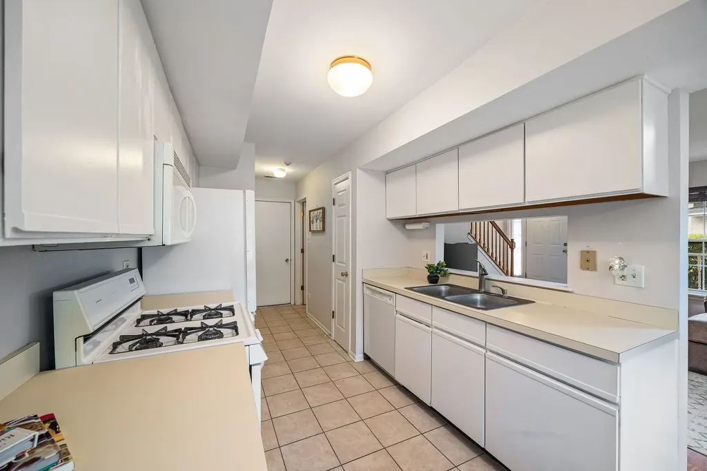 620 Beaver Court Naperville IL 60563