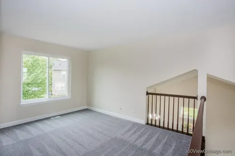 305 West Applegate Court Round Lake IL 60073