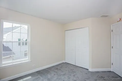 305 West Applegate Court Round Lake IL 60073