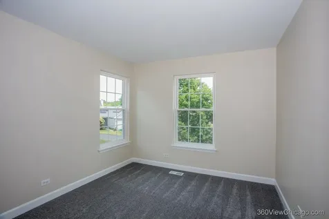 305 West Applegate Court Round Lake IL 60073
