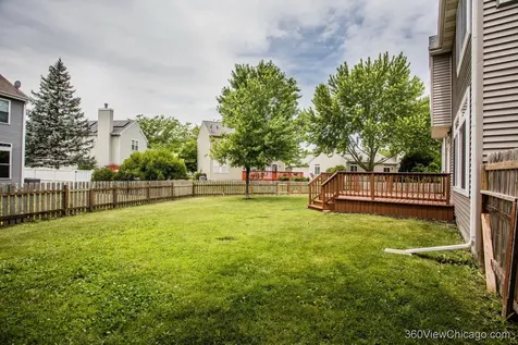 305 West Applegate Court Round Lake IL 60073