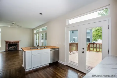 305 West Applegate Court Round Lake IL 60073
