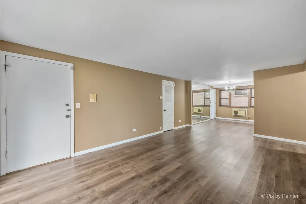 2037 North Harlem Avenue Chicago IL 60707
