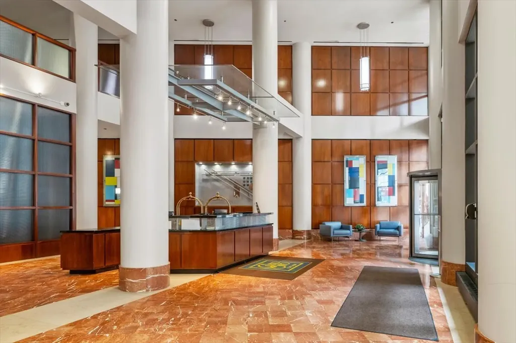 211 East Ohio Street Chicago IL 60611