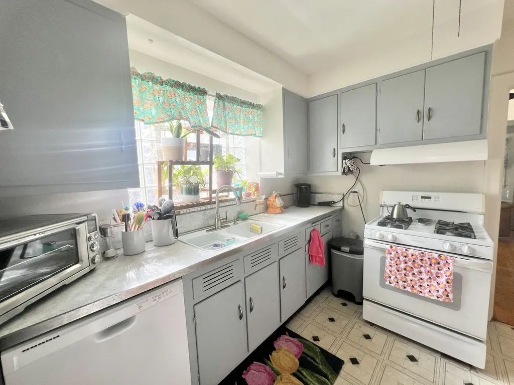 7713 West Forest Preserve Avenue Chicago IL 60634