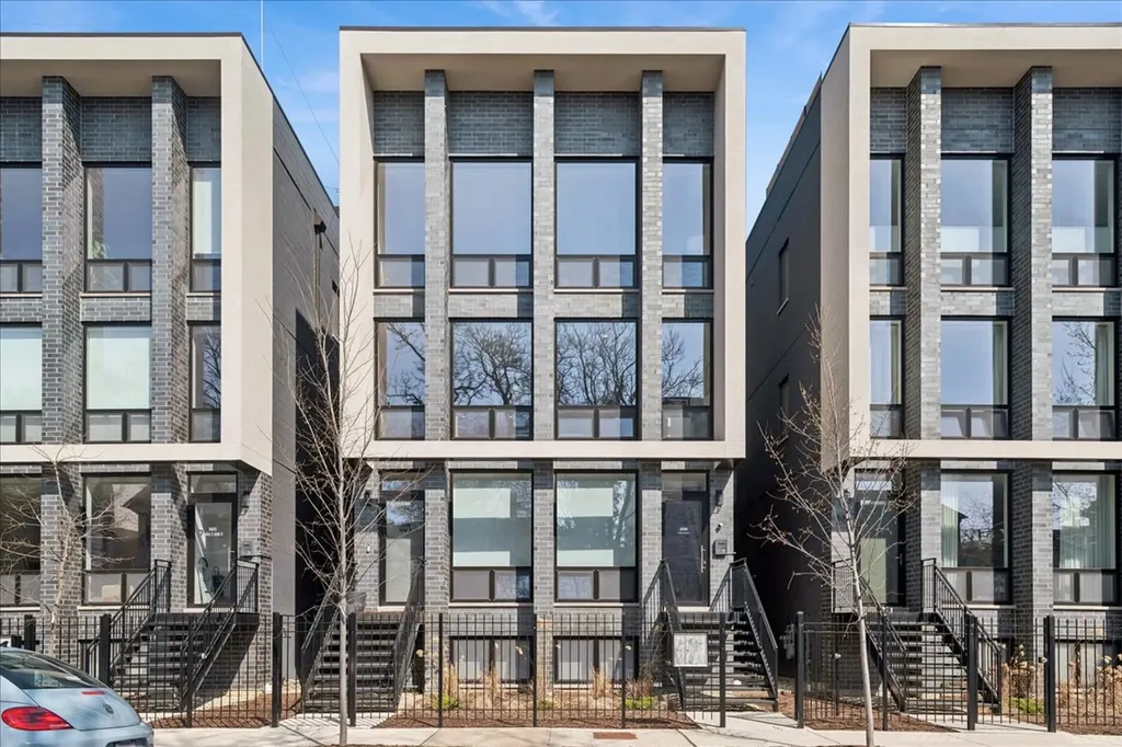 3018 West Lyndale Street Chicago IL 60647