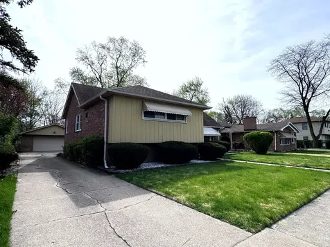 15531 Woodlawn East Avenue South Holland IL 60473