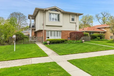 9226 Kilbourn Avenue Skokie IL 60076