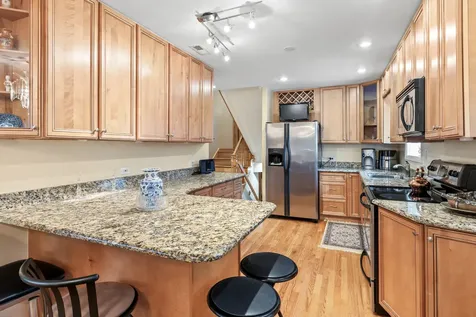 9226 Kilbourn Avenue Skokie IL 60076