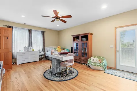 9226 Kilbourn Avenue Skokie IL 60076