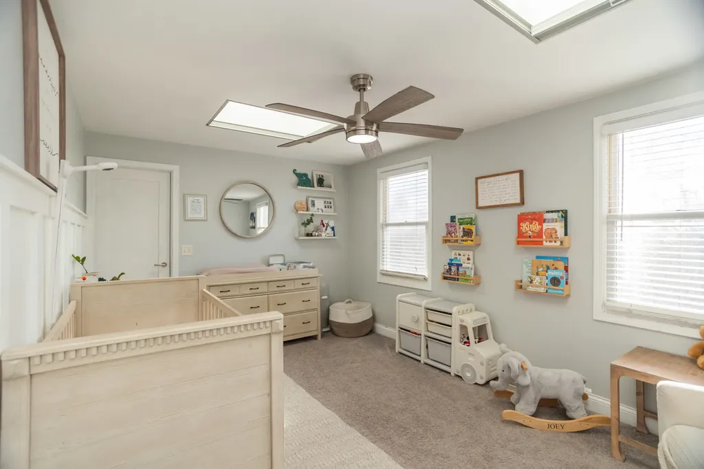 5707 North Rockwell Street Chicago IL 60659