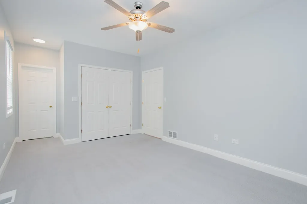 5707 North Rockwell Street Chicago IL 60659