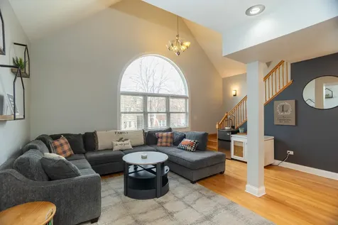 5707 North Rockwell Street Chicago IL 60659