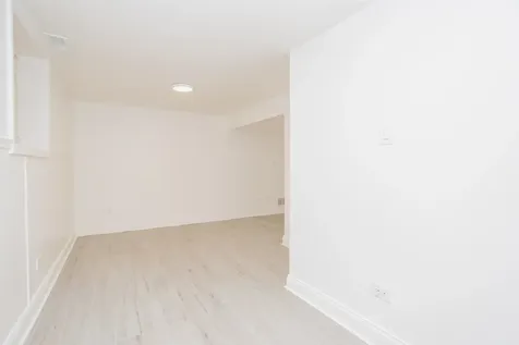 5707 North Rockwell Street Chicago IL 60659