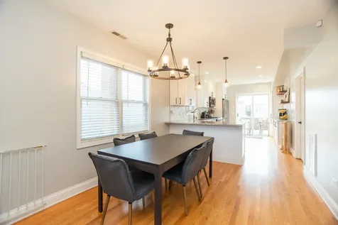 5707 North Rockwell Street Chicago IL 60659
