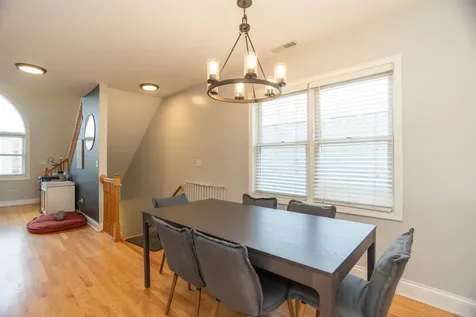 5707 North Rockwell Street Chicago IL 60659