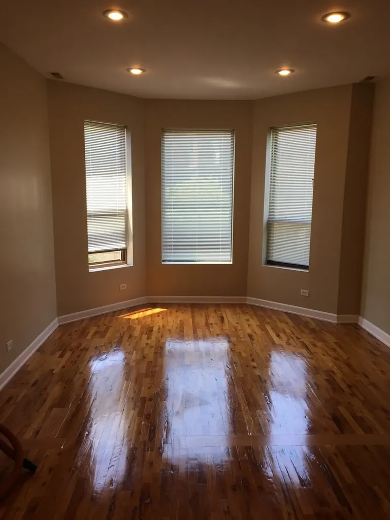 4041 South Calumet Avenue Chicago IL 60653