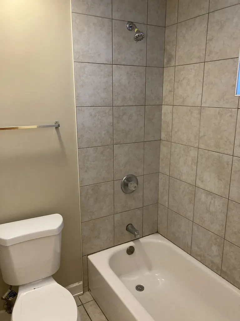 4041 South Calumet Avenue Chicago IL 60653
