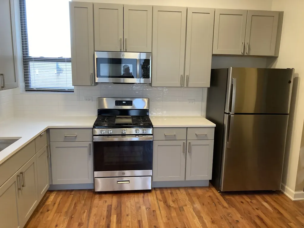 4041 South Calumet Avenue Chicago IL 60653