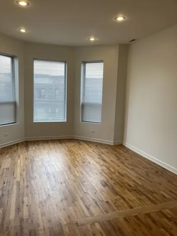 4041 South Calumet Avenue Chicago IL 60653