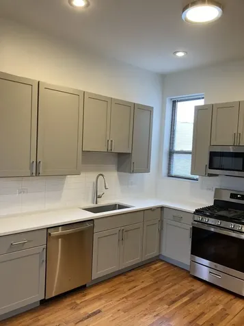 4041 South Calumet Avenue Chicago IL 60653