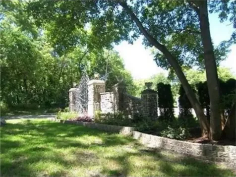 7001 Foxfire Drive Crystal Lake IL 60012