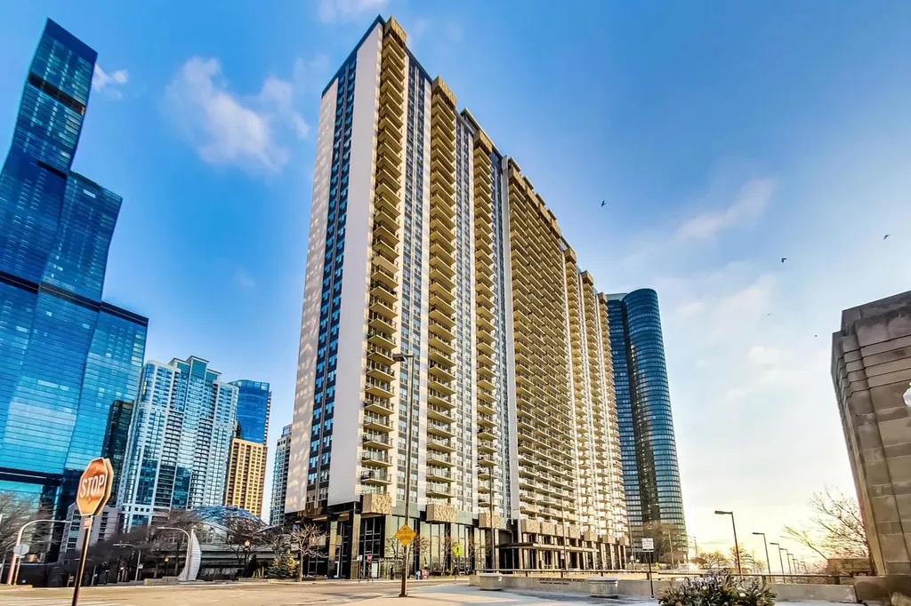 400 East Randolph Street Chicago IL 60601