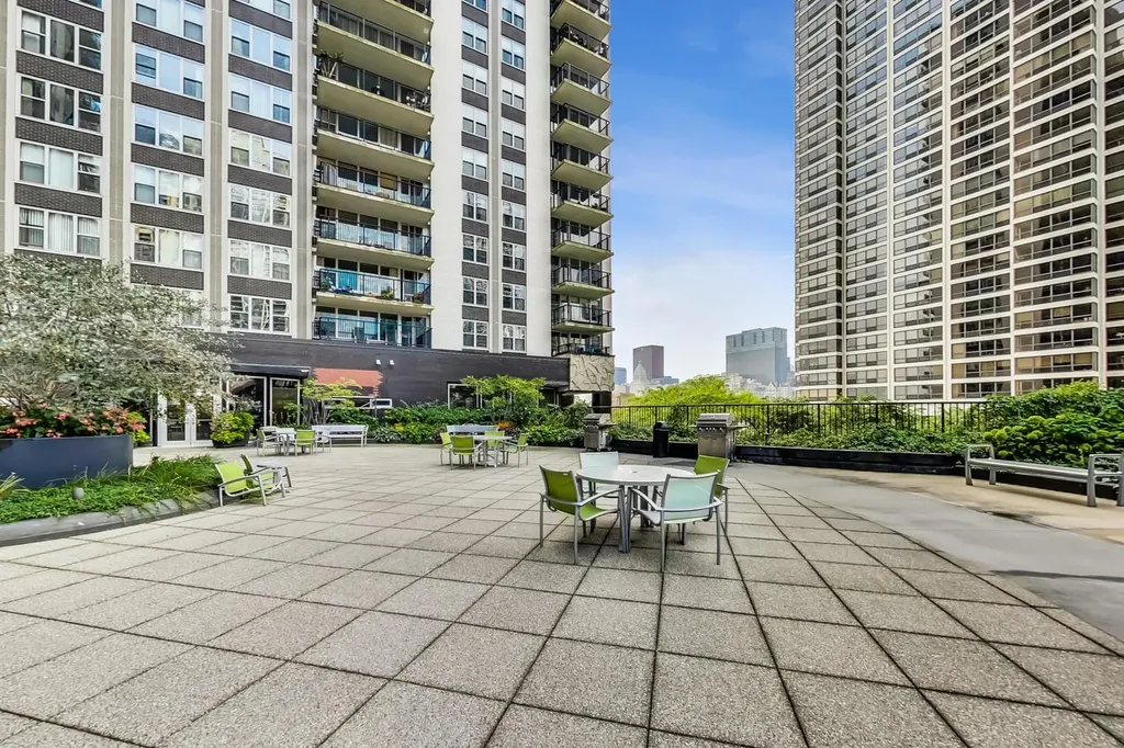 400 East Randolph Street Chicago IL 60601