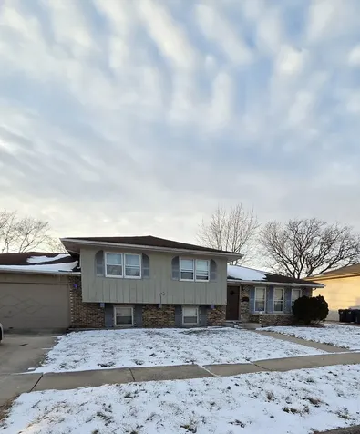 16440 Michigan Avenue South Holland IL 60473