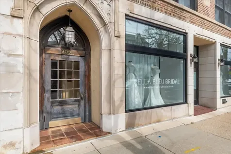 909 Green Bay Road Winnetka IL 60093