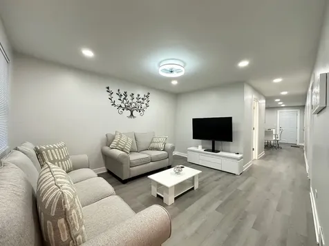 1937 West Grand Avenue Chicago IL 60622