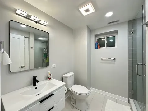 1937 West Grand Avenue Chicago IL 60622